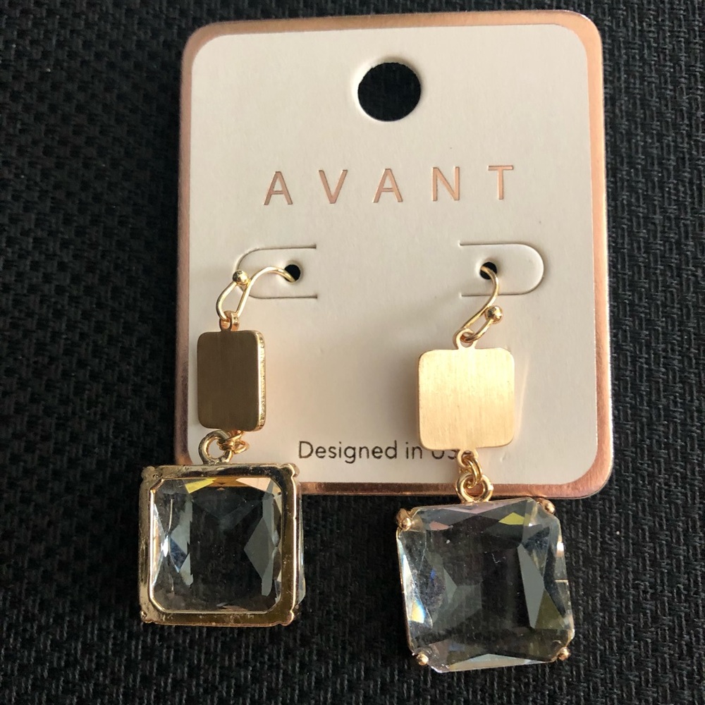Super cute dangle earrings